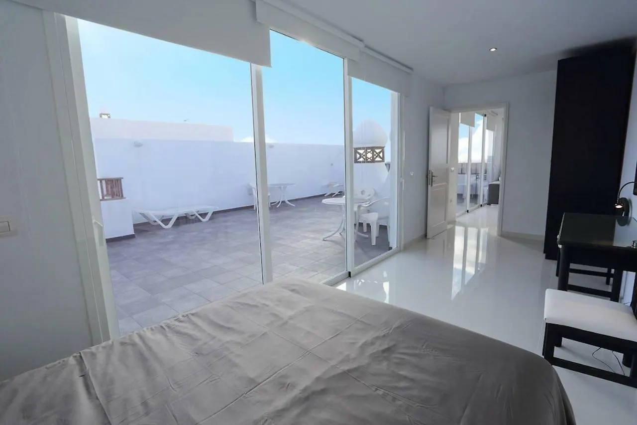 Daruma Apartments 3-Bedroom Penthouse With Sea Views Costa Teguise